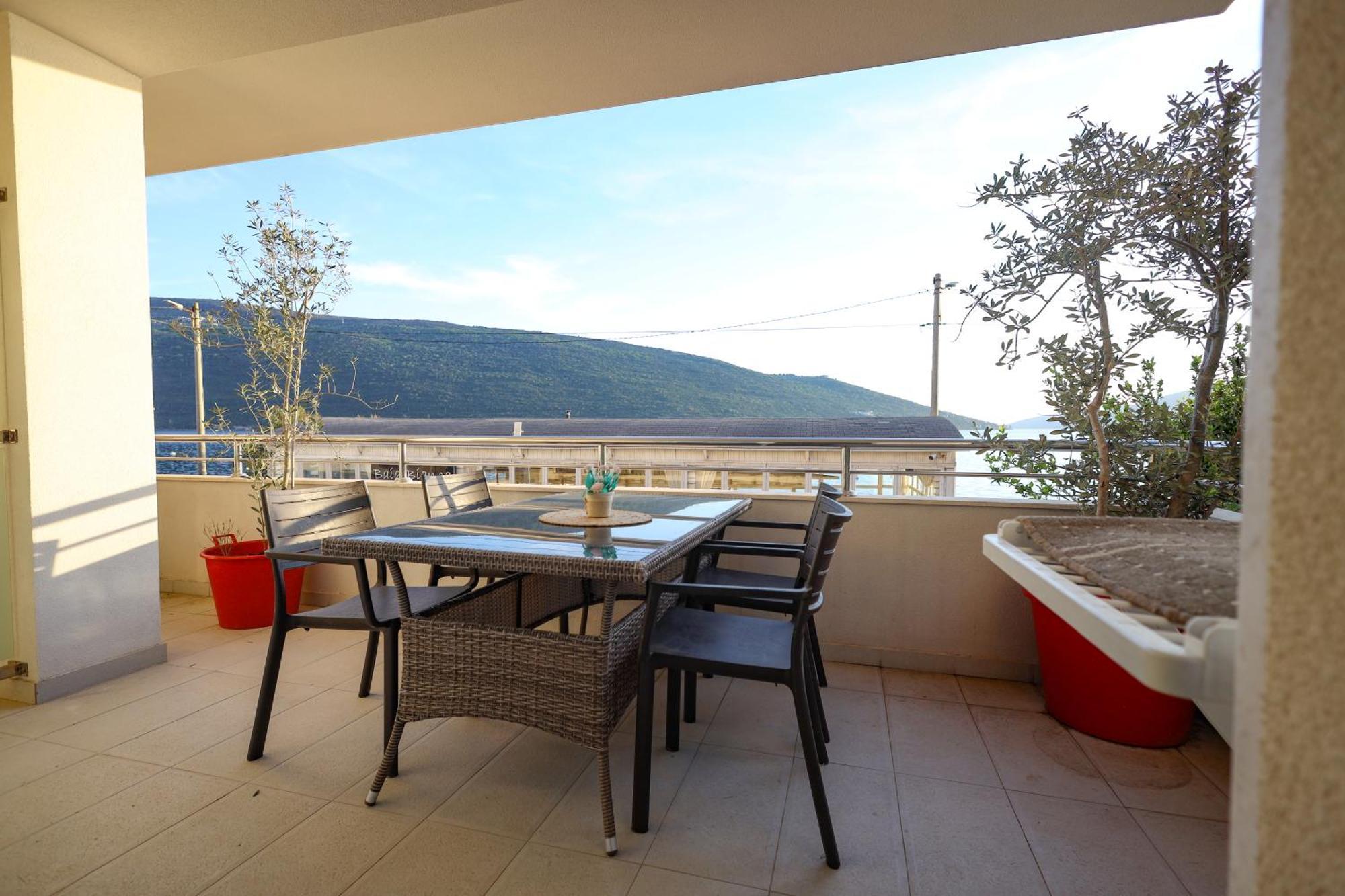 Apartments Milanovic Herceg Novi Exterior foto